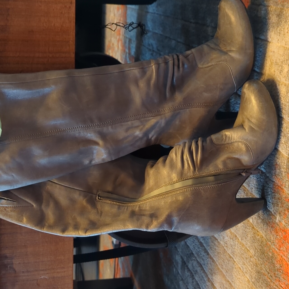 Miz Mooz NYC Soft Buttery Leather Boots size 6